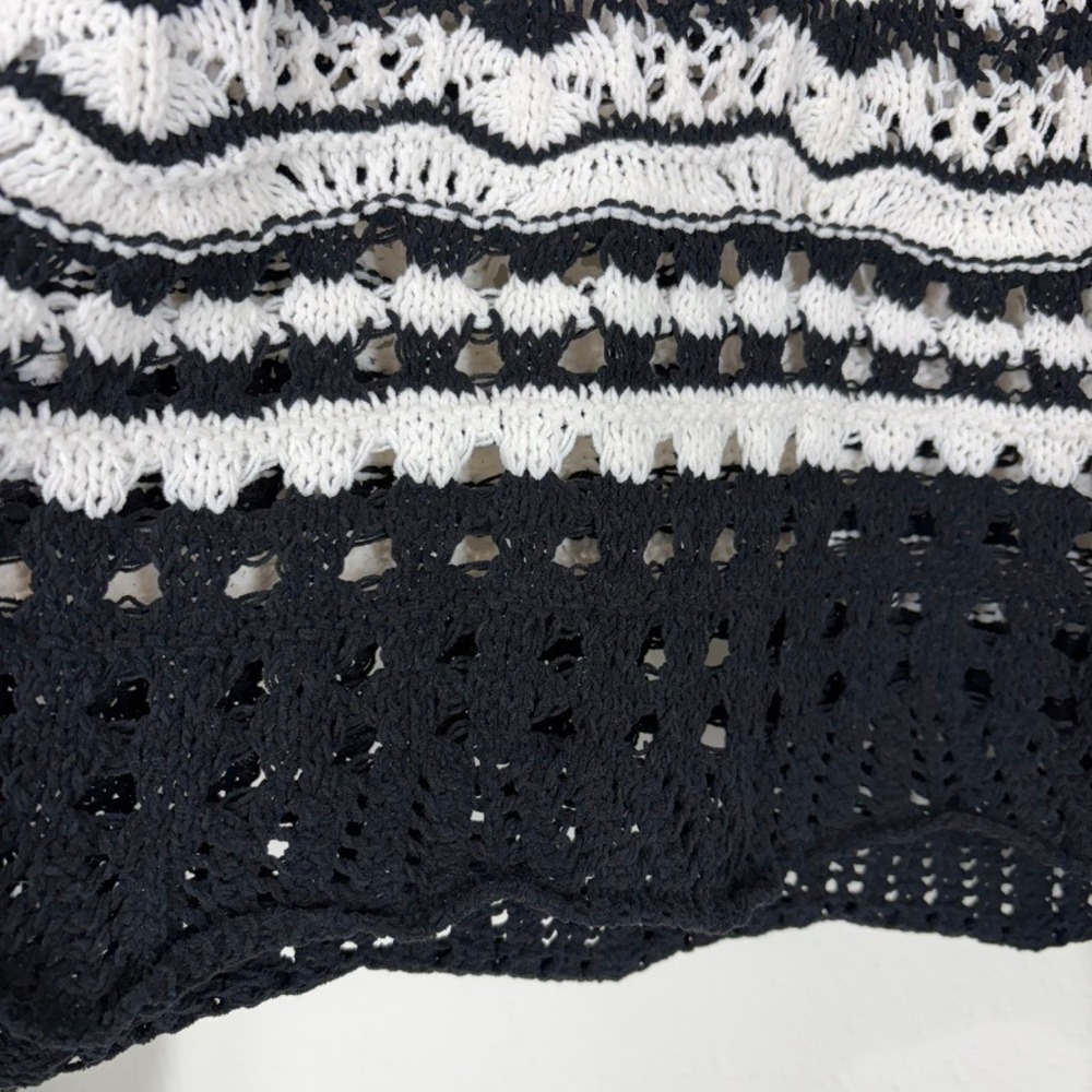 Zara Womens Crochet Open Knit Sweater L Black White Striped Bell Sleeve Crop - Picture 4 of 10
